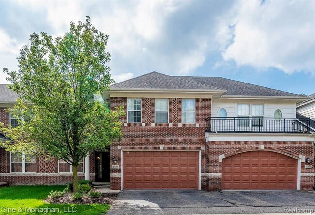 Building Photo - 4325 Gateway Cir
