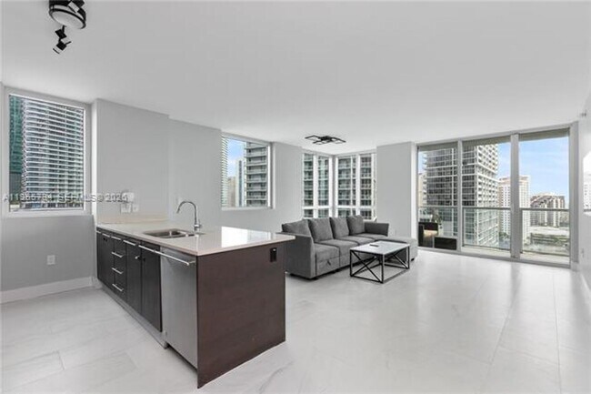 Photo - 500 Brickell Ave Apartment