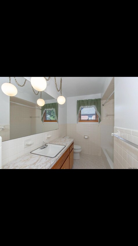 Bathroom - 22 Fountain Ave