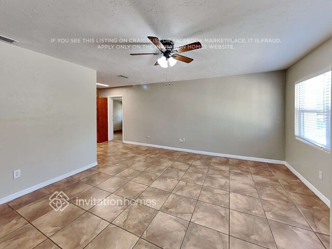 Building Photo - 623 Palm Ave