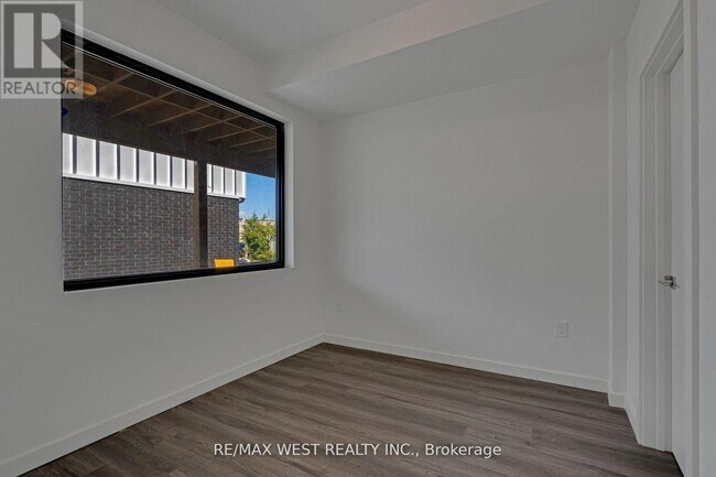 Building Photo - 339 Veterans Dr