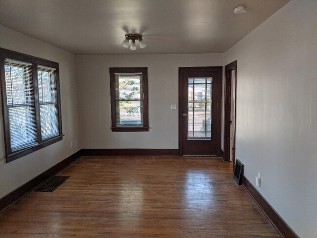 Building Photo - 3227 Osler Ct