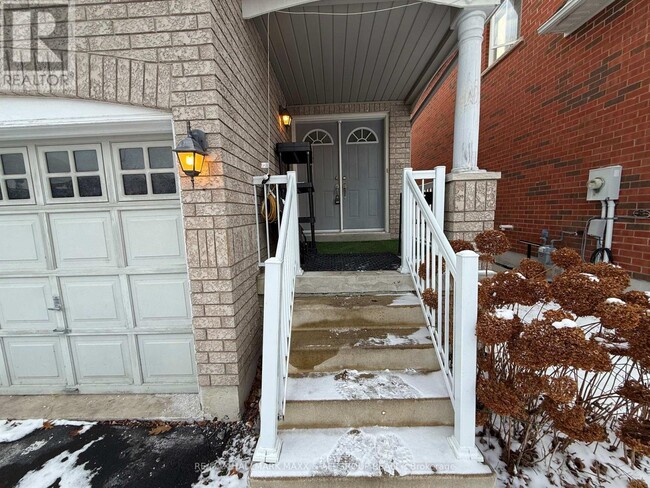 Building Photo - 40 Chatterson St