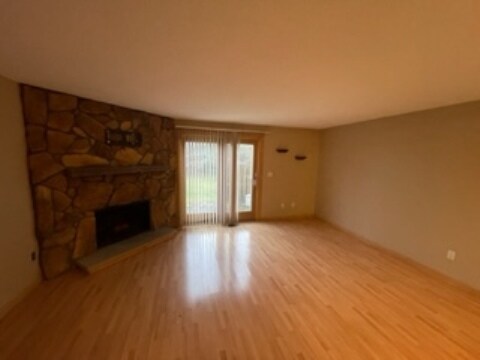 Foto del edificio - 532 Topaz Ln