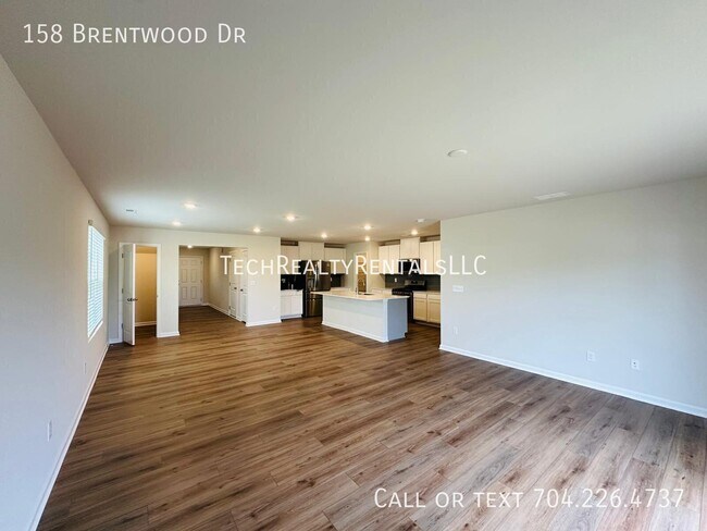Building Photo - 158 Brentwood Dr