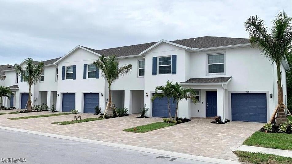 Primary Photo - 15070 Wildflower Cir