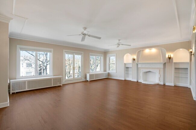 Foto del edificio - 5507 N Sawyer Ave