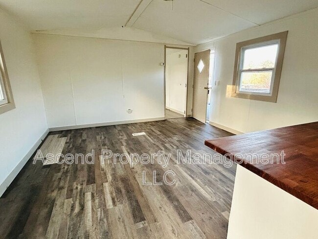 Building Photo - 49 El Fredda Ln