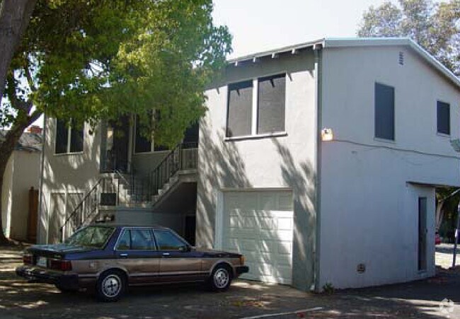 Alternate Building View 1 - 130 Muller St