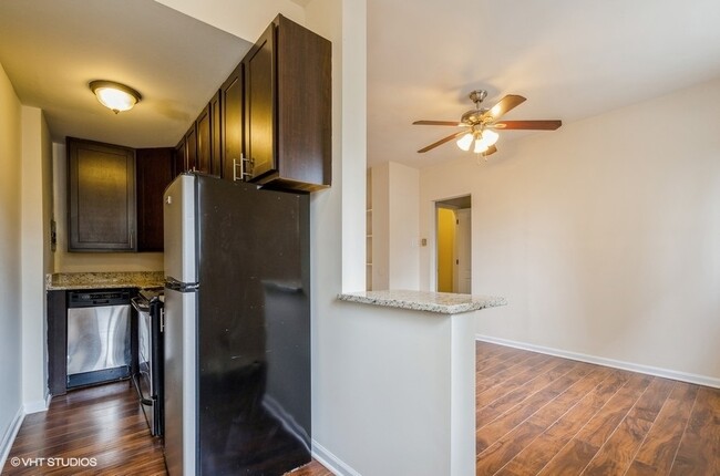 Foto del edificio - 1430 N Dearborn Pkwy