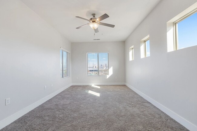 Photo - The Ellys Apartments