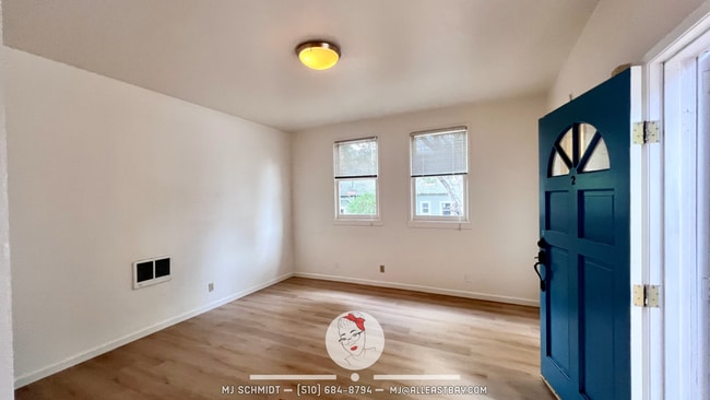 Building Photo - Cozy Studio located right off Piedmont Ave...