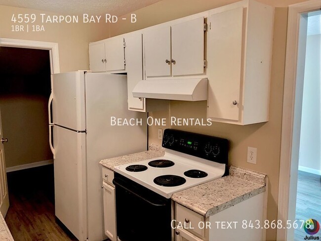 Foto del edificio - Forestbrook - 1 bed/1 bath Duplex-Applicat...