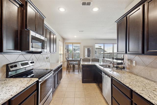 Building Photo - 4025 Lazy River Ranch Rd