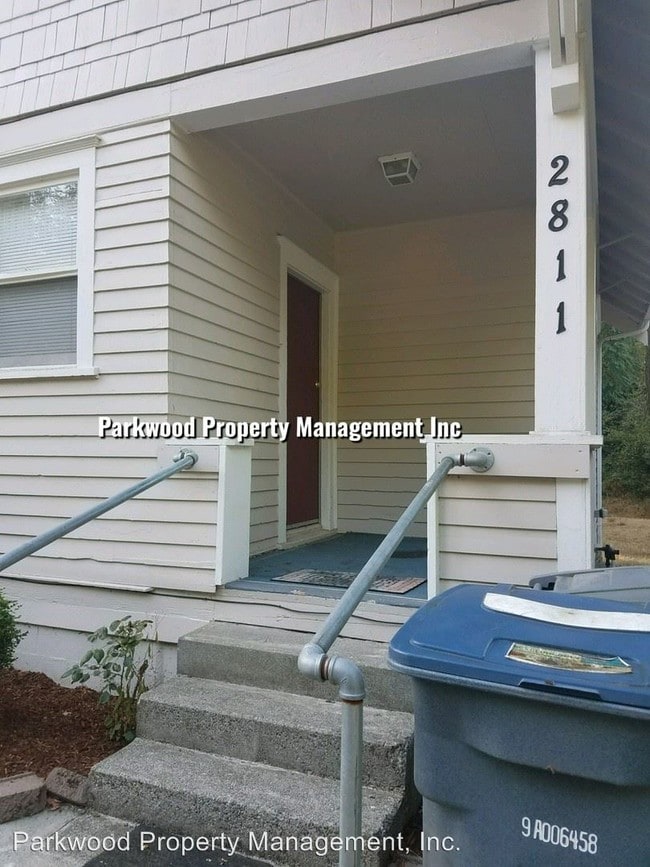 Building Photo - 2811 Morrison Rd W