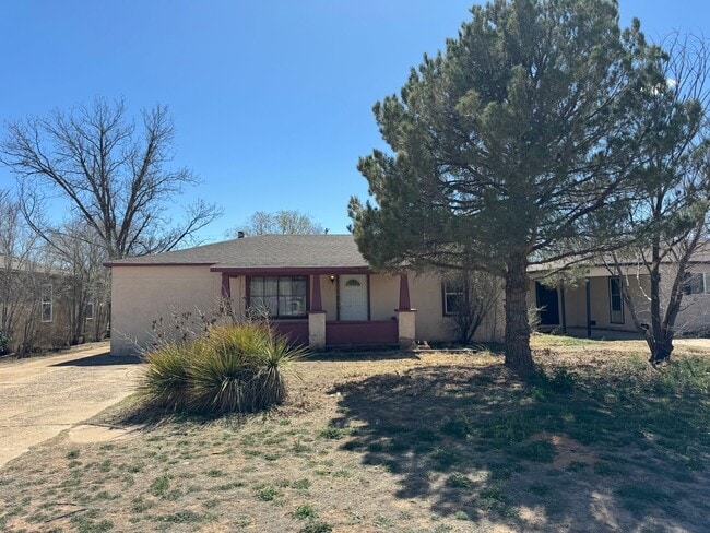 Building Photo - 3 bed, 1 bath home