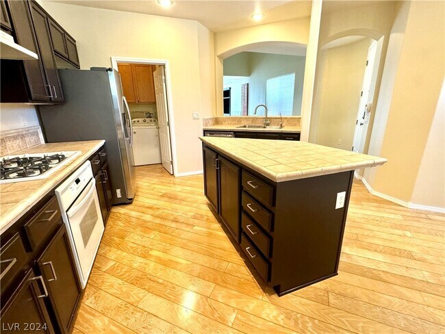 Building Photo - 2270 Cookman Ln