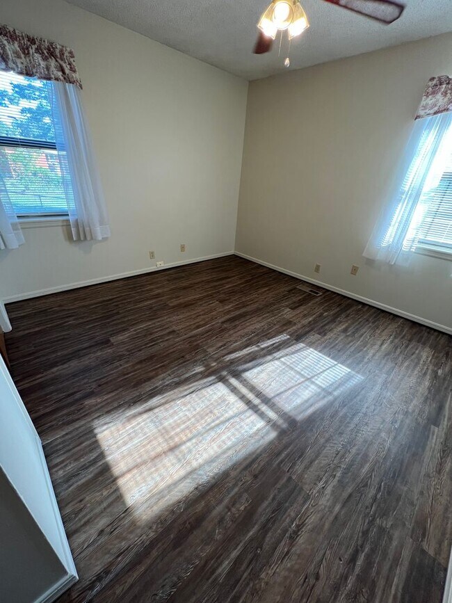 Foto del edificio - 3 bed 2 bath on culdesac