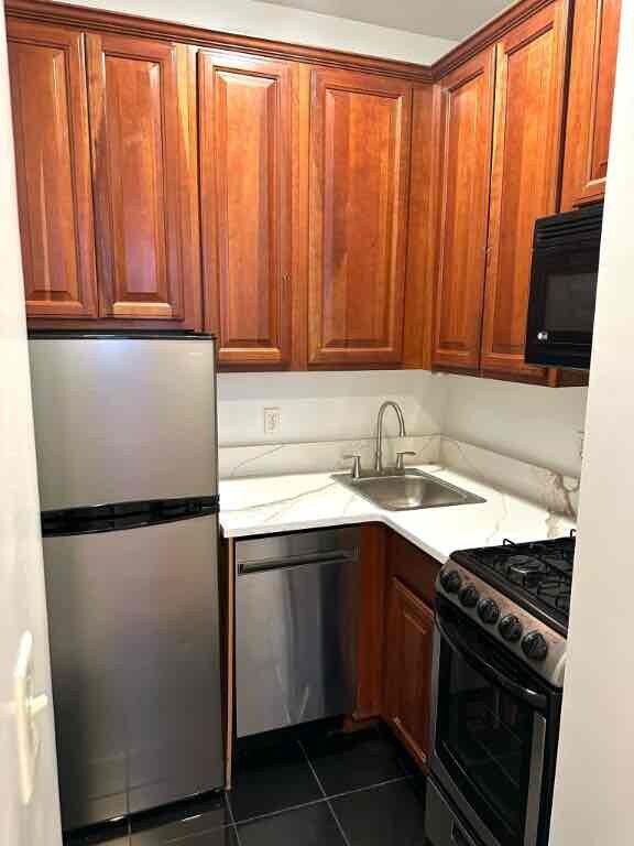 Foto del edificio - 180 W 103rd St