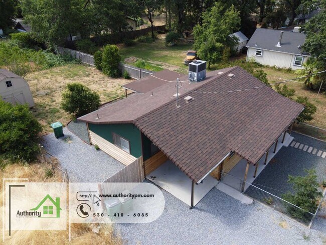 Building Photo - 1941 Shasta St. Beautiful home, Recently R...
