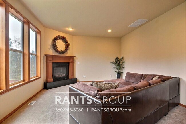 Foto del edificio - 3 br, 3 bath House - 3827 Crosby Blvd SW