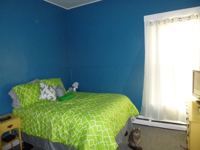 Interior Photo - 124 Emery St