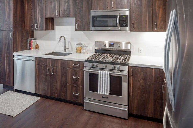 Building Photo - The Windward Apartments