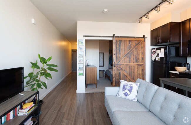 1HAB, 1BA - Lorraine - Remington Row