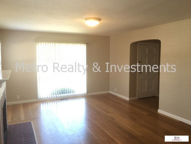 Building Photo - 207 Lorraine Blvd