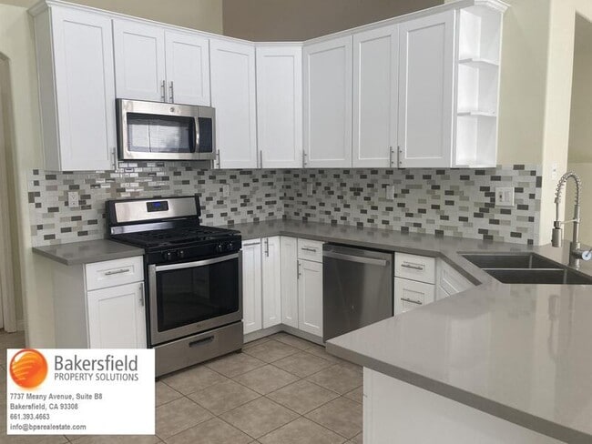 Building Photo - 8723 Lighthouse Dr
