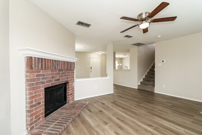 Foto del edificio - 2246 Midbury Dr