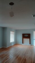 Building Photo - 115 Coyle Pl
