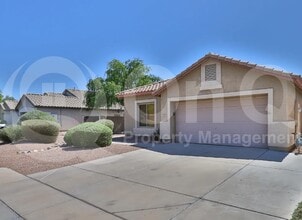 Building Photo - 10331 E Idaho Ave