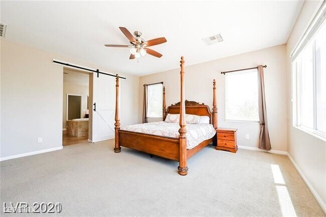 Building Photo - 5 br, 3.5 bath House - 845 Veramar Ct