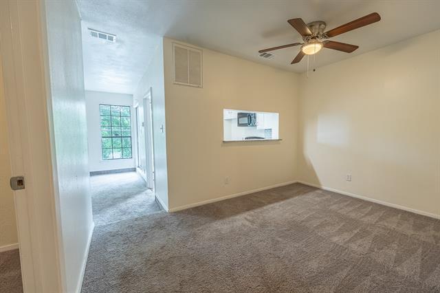 Foto del edificio - 1027 Turtle Lake Blvd