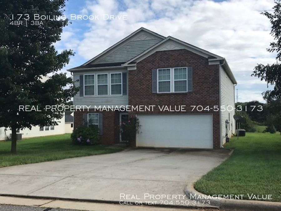 Four Bedroom TwoStory Home in Statesville House for Rent in
