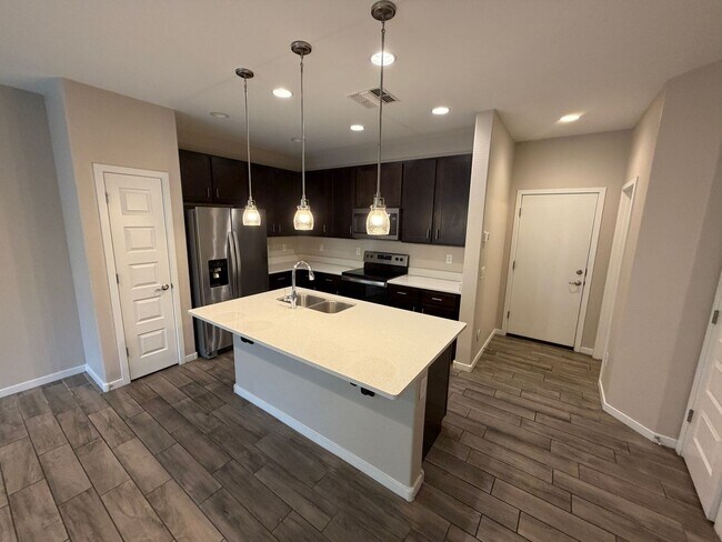 Foto del edificio - Beautiful newer townhome in the heart of Tempe