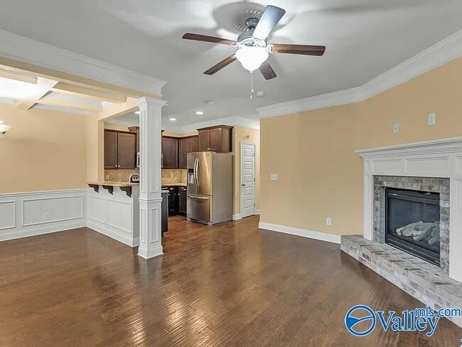 Foto del edificio - 6028 Stonewater Ct