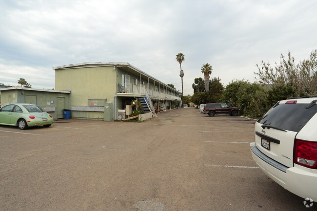 Parking Area - Vista Garden Apartments