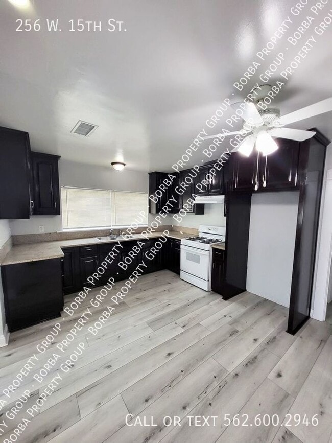 Foto del edificio - 256 W 15th St
