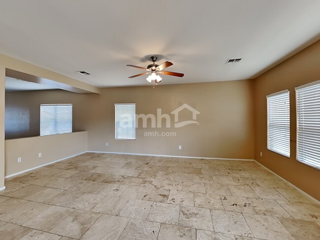 Building Photo - 1265 E Clifton Ave