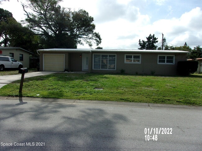 Building Photo - 1105 Myrtle Ln
