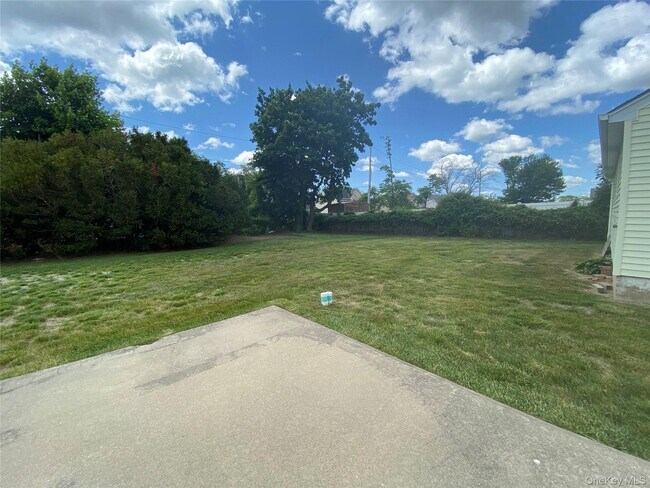 Foto del edificio - 60 Schmeelk Pl