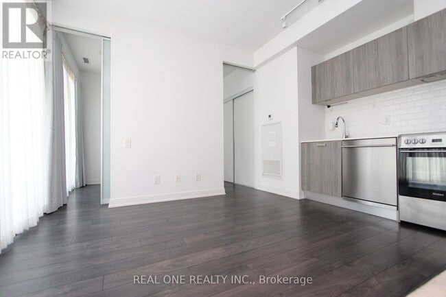 Photo du bâtiment - 50A-550 Charles St E