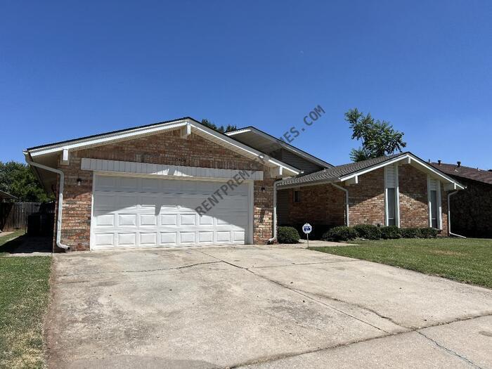 Photo - 10404 Evergreen Court