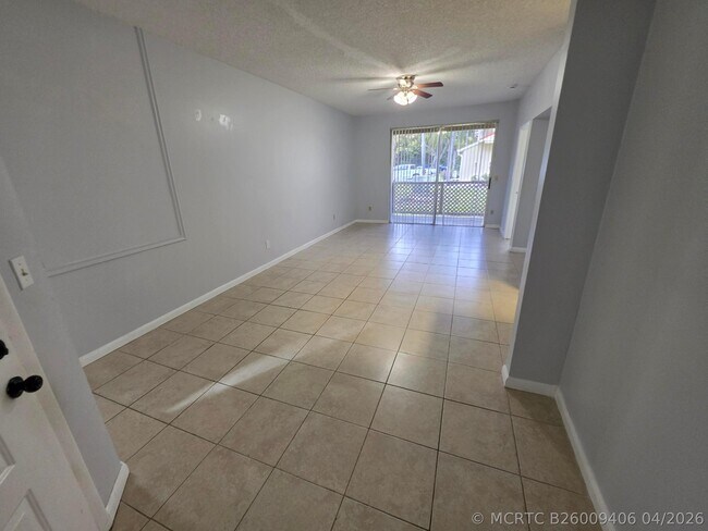 Foto del edificio - 18340 NW 68th Ave