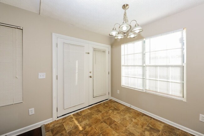 Foto del edificio - 3510 Baroney Ln SW