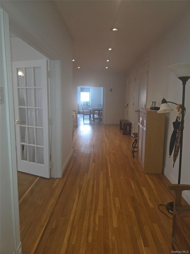 Foto del edificio - 42-20 Kissena Blvd