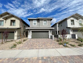 Building Photo - 8520 Little Fox St