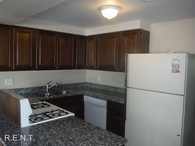 Building Photo - 343 S 1100 E